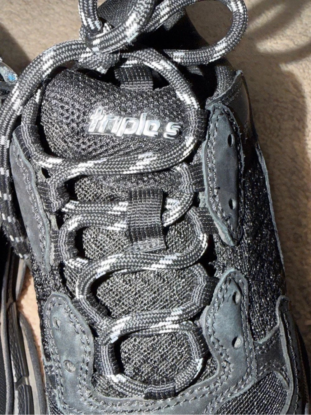 Unisex Balenciaga Triple S Sneaker Triple Black                 M-6 W-8